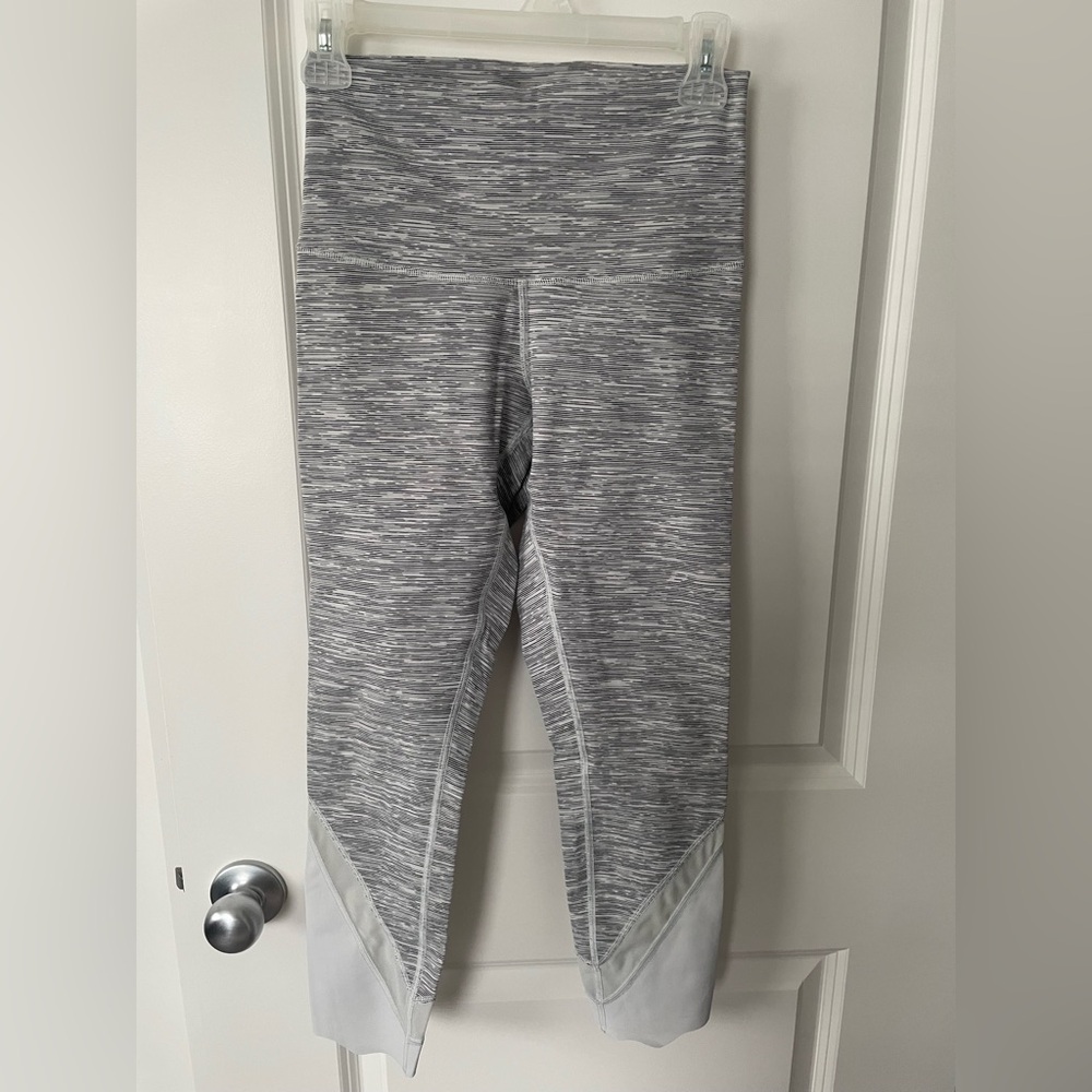 Lululemon Grey crop leggings